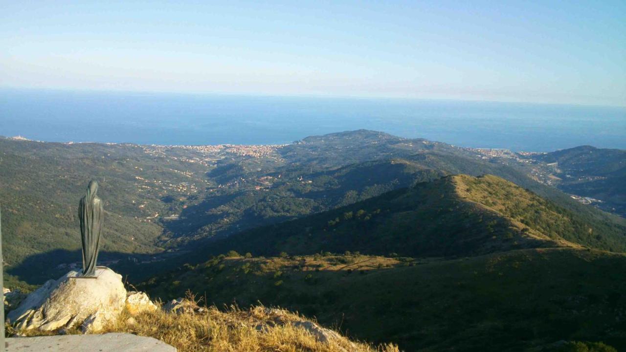 Un Posto Al Sole Villa Diano San Pietro Buitenkant foto